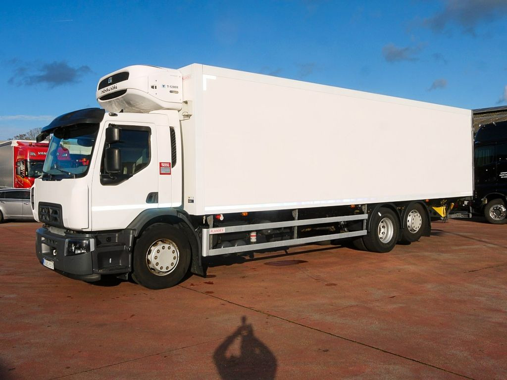 Renault 26.320 D KUHLKOFFER THERMOKING MT T1200 6X2 A/C - Külmutiga veoauto: pilt 4 Renault 26.320 D KUHLKOFFER THERMOKING MT T1200 6X2 A/C - Külmutiga veoauto: pilt 4