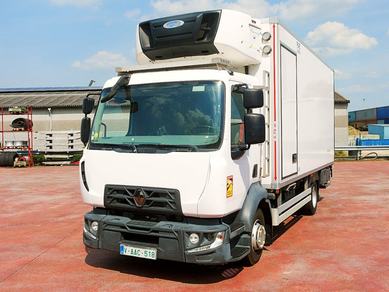 Renault D 10 210 KUHLKOFFER CARRIER SUPRA 1150 MT TOP - Külmutiga veoauto: pilt 5 Renault D 10 210 KUHLKOFFER CARRIER SUPRA 1150 MT TOP - Külmutiga veoauto: pilt 5