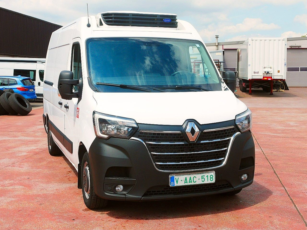 Renault MASTER KUHLKASTENWAGEN CARRIER XARIOS 350 -29c - Tarbesõiduk külmik: pilt 1 Renault MASTER KUHLKASTENWAGEN CARRIER XARIOS 350 -29c - Tarbesõiduk külmik: pilt 1