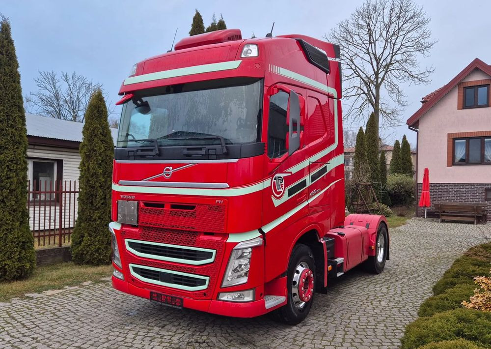 Volvo FH GLOBETROTTER - Sadulveok: pilt 1 Volvo FH GLOBETROTTER - Sadulveok: pilt 1