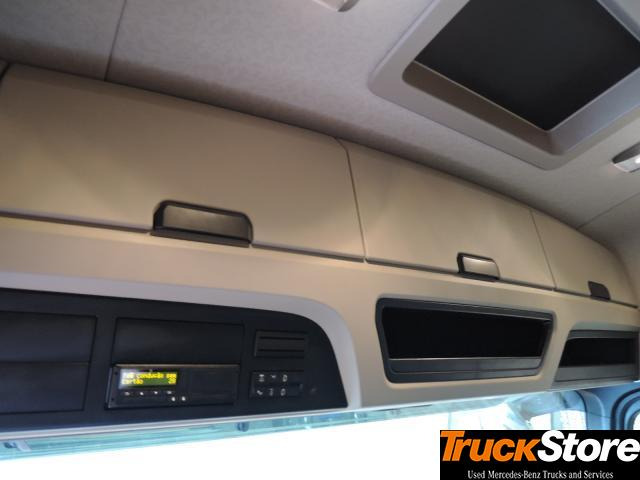 Sadulveok Mercedes-Benz Actros 1851 LS: pilt 8