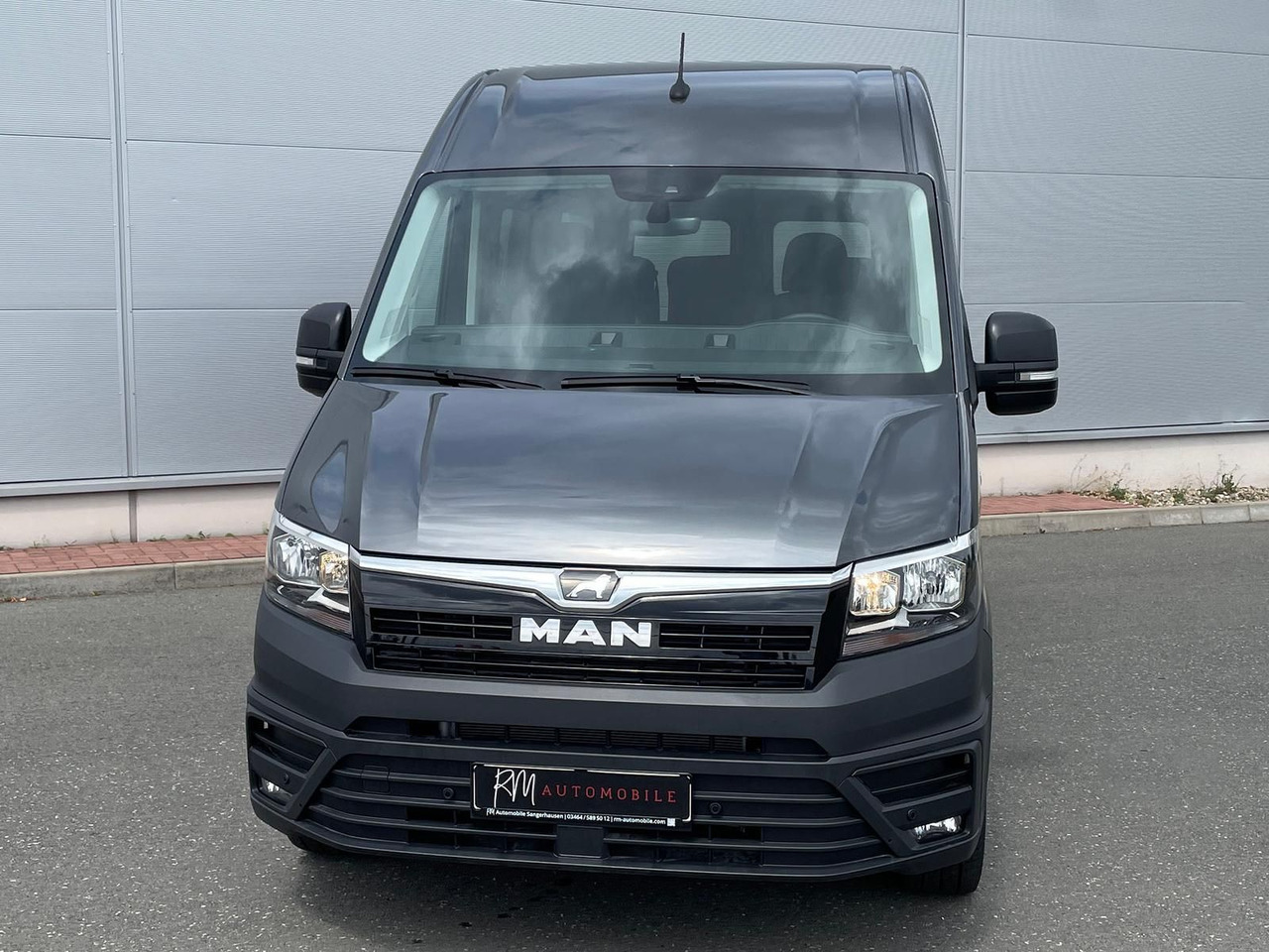 MAN TGE 3.180 Kombi L3H2 4x4 TEMPOMAT KAMERA 8-SITZE - Väikebuss, Mikrobuss: pilt 4 MAN TGE 3.180 Kombi L3H2 4x4 TEMPOMAT KAMERA 8-SITZE - Väikebuss, Mikrobuss: pilt 4