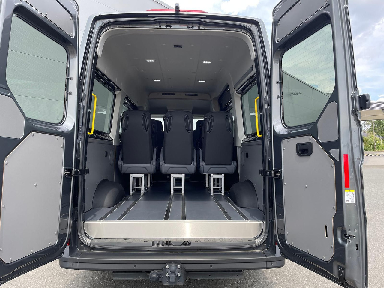 Auto MAN TGE 3.180 Kombi L3H2 4x4 TEMPOMAT KAMERA 8-SITZE: pilt 35
