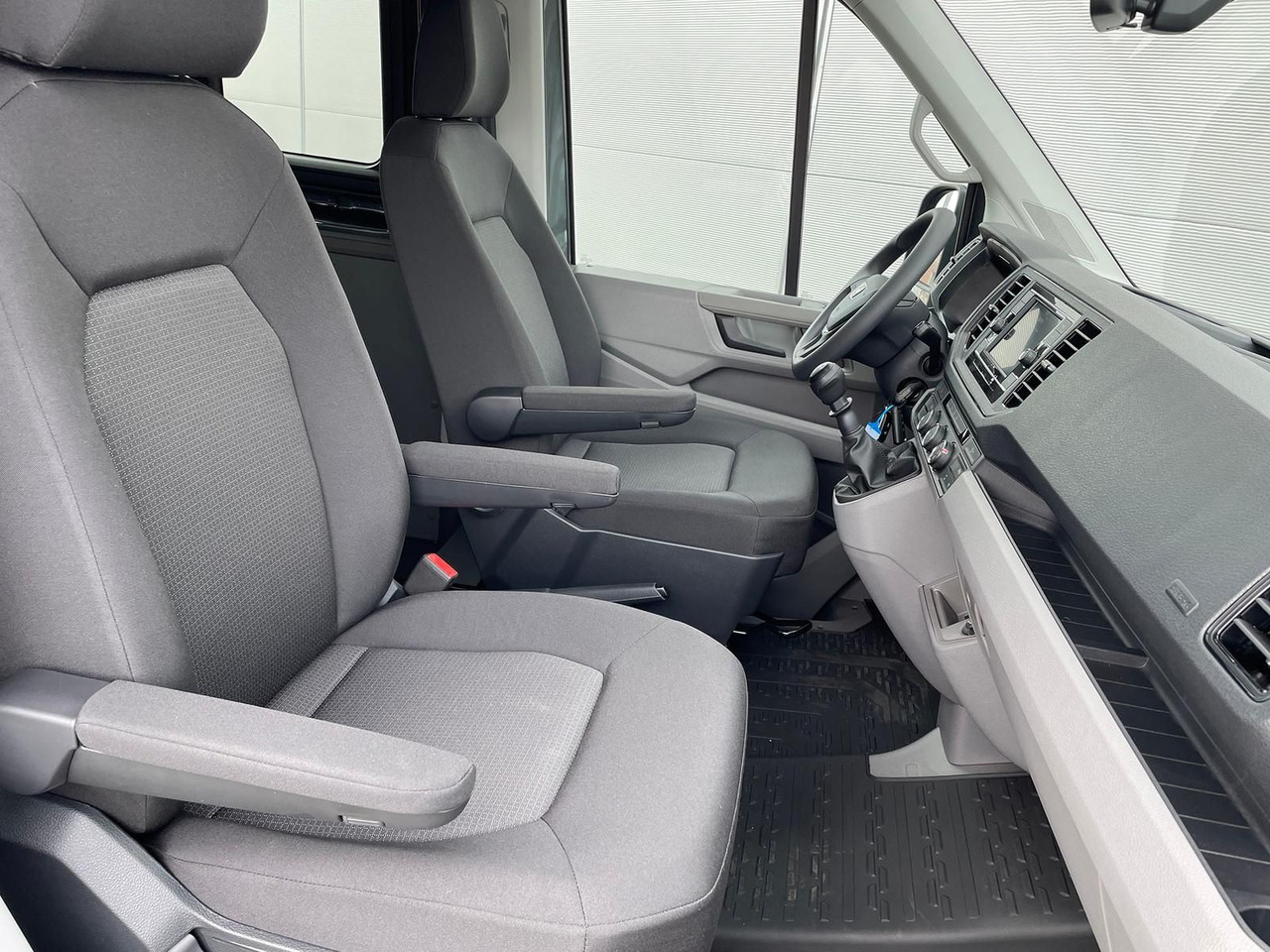 Auto MAN TGE 3.180 Kombi L3H2 4x4 TEMPOMAT KAMERA 8-SITZE: pilt 26