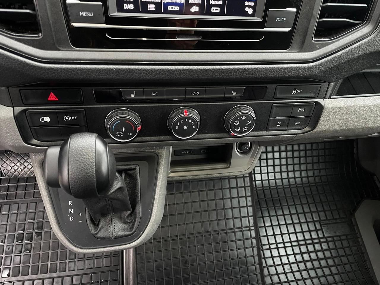 Auto MAN TGE 3.180 L3H3 Kasten 4x4 AUTOM DIFF AHK TEMP: pilt 28