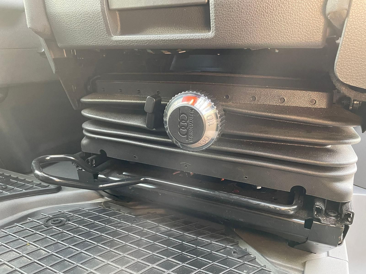 Auto MAN TGE 3.180 L3H3 MIXTO 4x4 AUTOM DIFF AHK ACC NAV: pilt 24