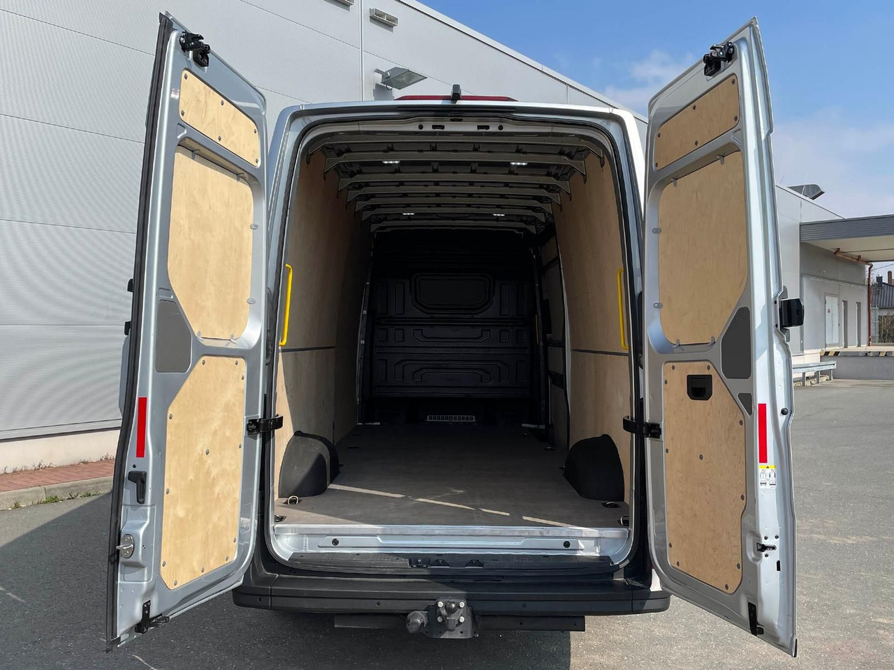 Auto MAN TGE 3.180 L4H3 Kasten 4x4 Autom LED ACC AHK: pilt 11