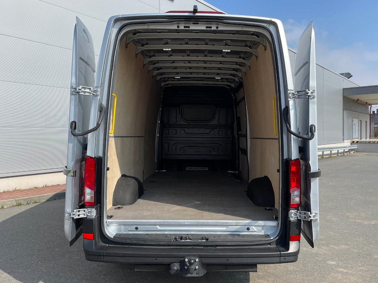 Auto MAN TGE 3.180 L4H3 Kasten 4x4 Autom LED ACC AHK: pilt 33