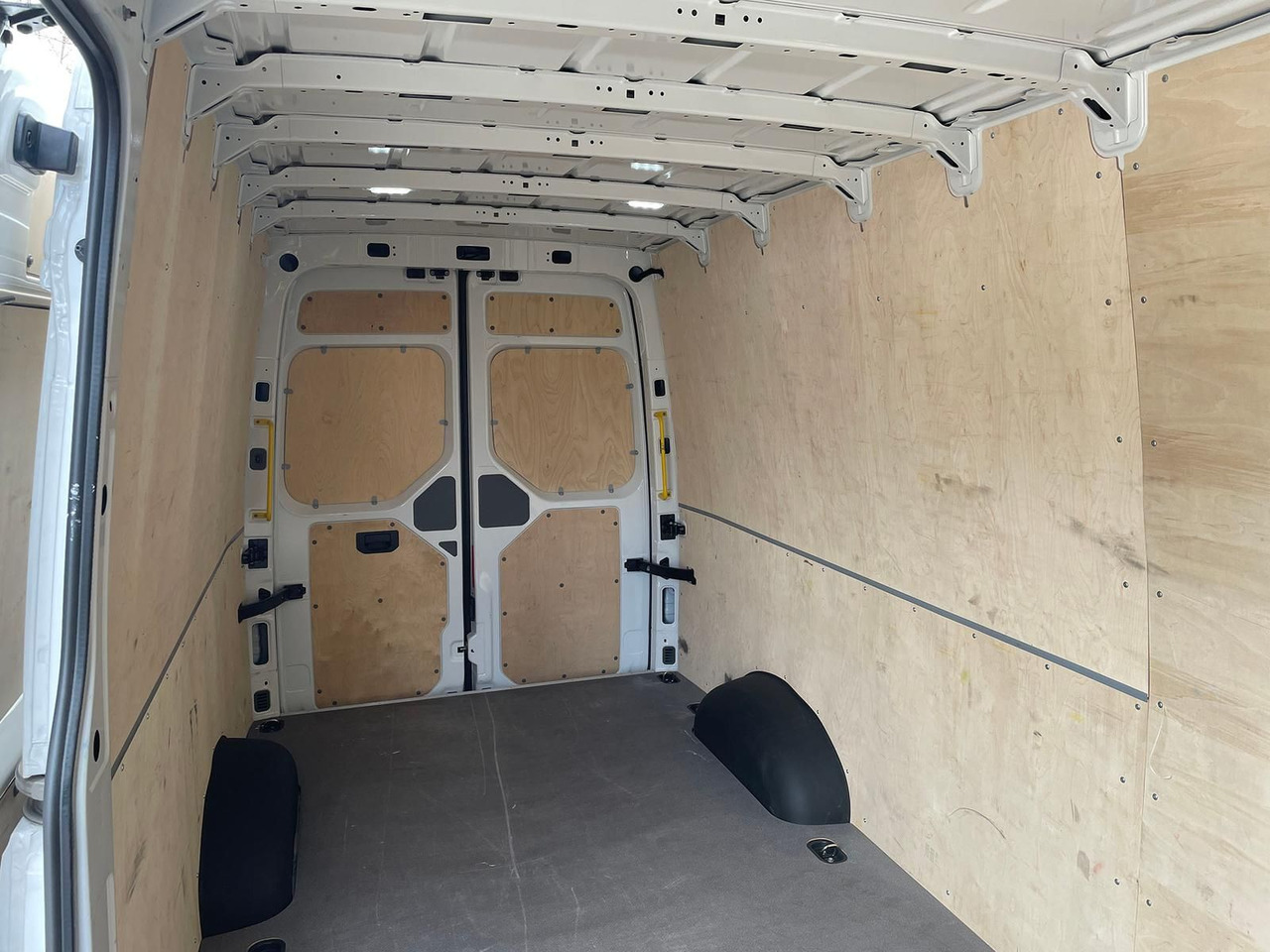 Auto MAN TGE 3.180 L4H3 Kasten 4x4 Autom LED ACC AHK: pilt 10