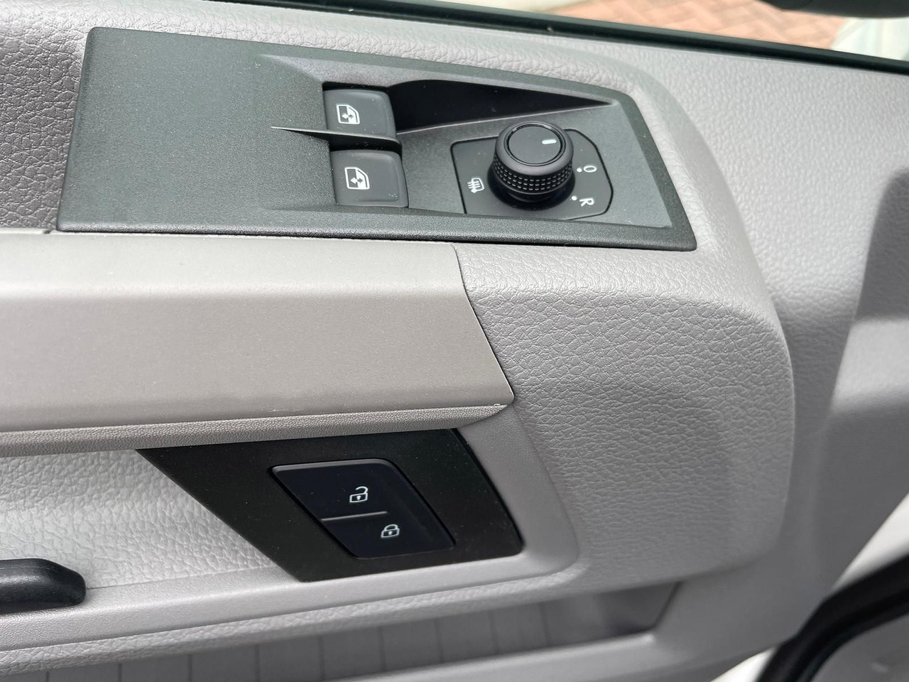 Auto MAN TGE 3.180 L4H3 MIXTO 4x4 Autom STANDH LED KAMERA: pilt 33 Auto MAN TGE 3.180 L4H3 MIXTO 4x4 Autom STANDH LED KAMERA: pilt 33