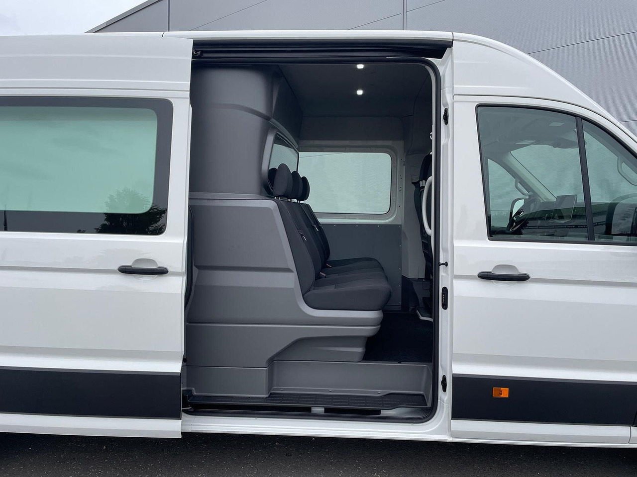 Auto MAN TGE 3.180 L4H3 MIXTO 4x4 Autom STANDH LED KAMERA: pilt 9 Auto MAN TGE 3.180 L4H3 MIXTO 4x4 Autom STANDH LED KAMERA: pilt 9