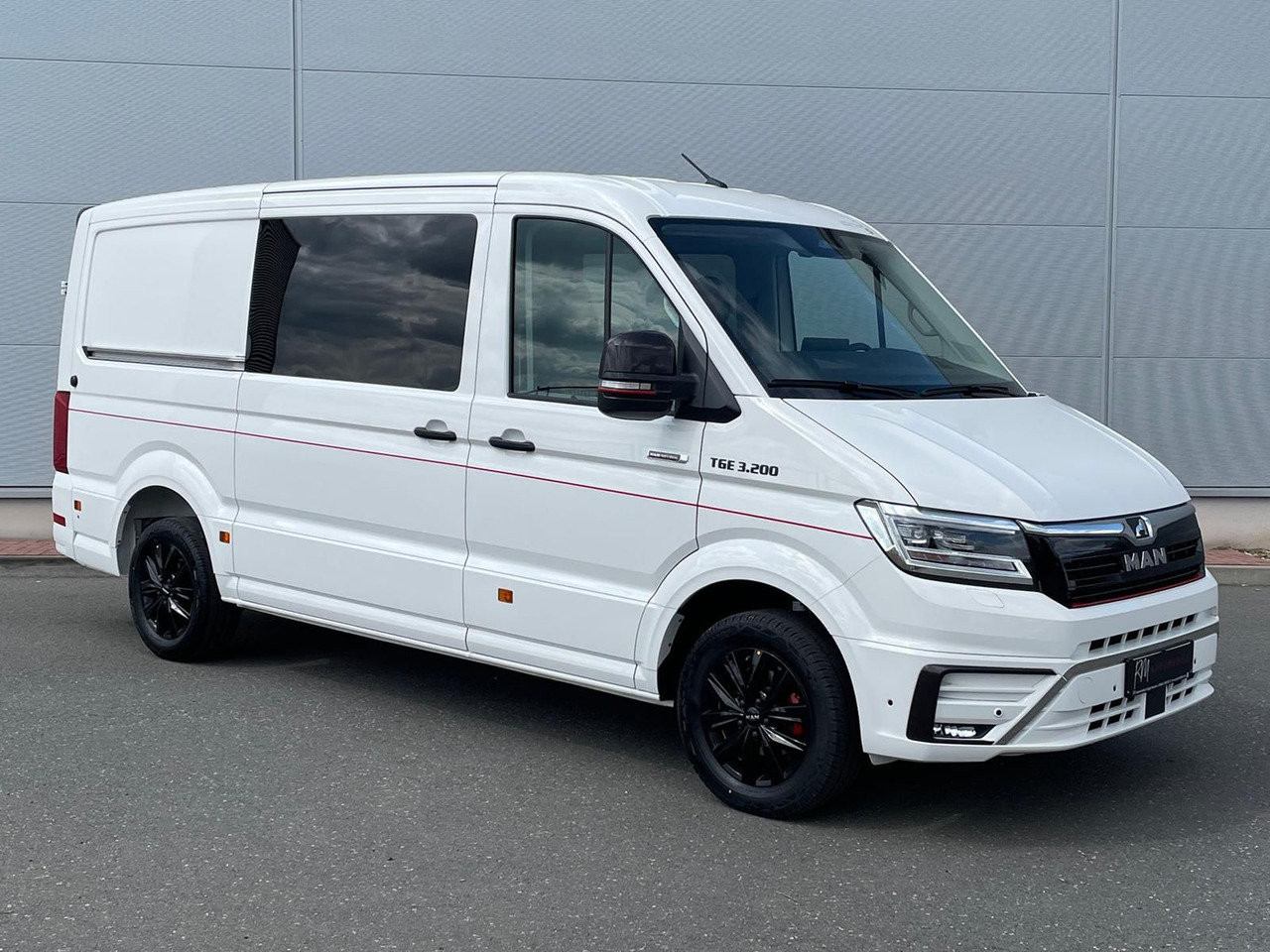 MAN TGE 3.200 L3H2 MIXTO 4x4 Individual S ACC STHZ - Kaubik, Meeskonnaauto: pilt 2 MAN TGE 3.200 L3H2 MIXTO 4x4 Individual S ACC STHZ - Kaubik, Meeskonnaauto: pilt 2