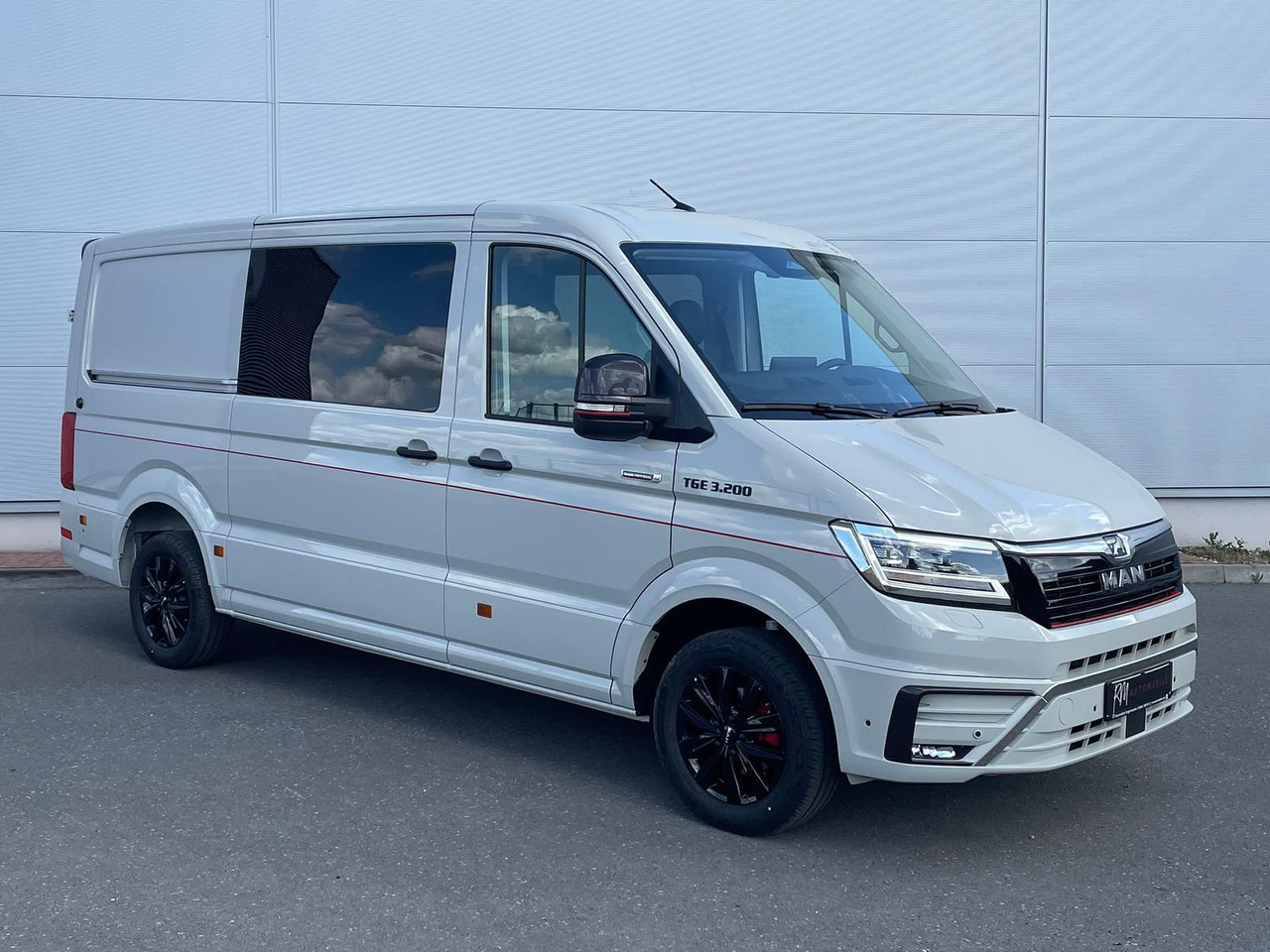 MAN TGE 3.200 L3H2 MIXTO 4x4 Individual S ACC STHZ - Kaubik, Meeskonnaauto: pilt 2 MAN TGE 3.200 L3H2 MIXTO 4x4 Individual S ACC STHZ - Kaubik, Meeskonnaauto: pilt 2