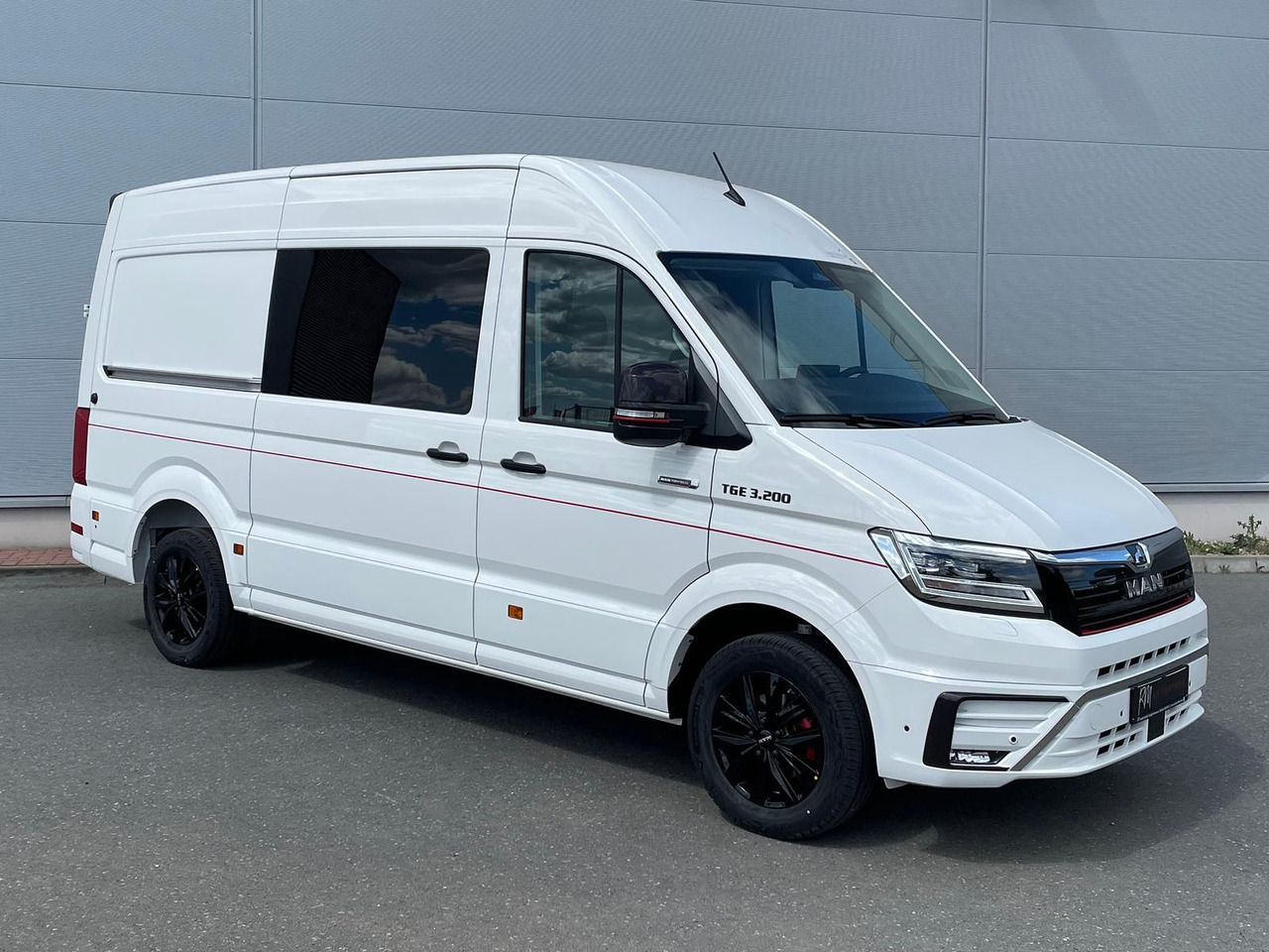 MAN TGE 3.200 L3H3 MIXTO 4x4 Individual S ACC STHZ - Kaubik, Meeskonnaauto: pilt 2 MAN TGE 3.200 L3H3 MIXTO 4x4 Individual S ACC STHZ - Kaubik, Meeskonnaauto: pilt 2