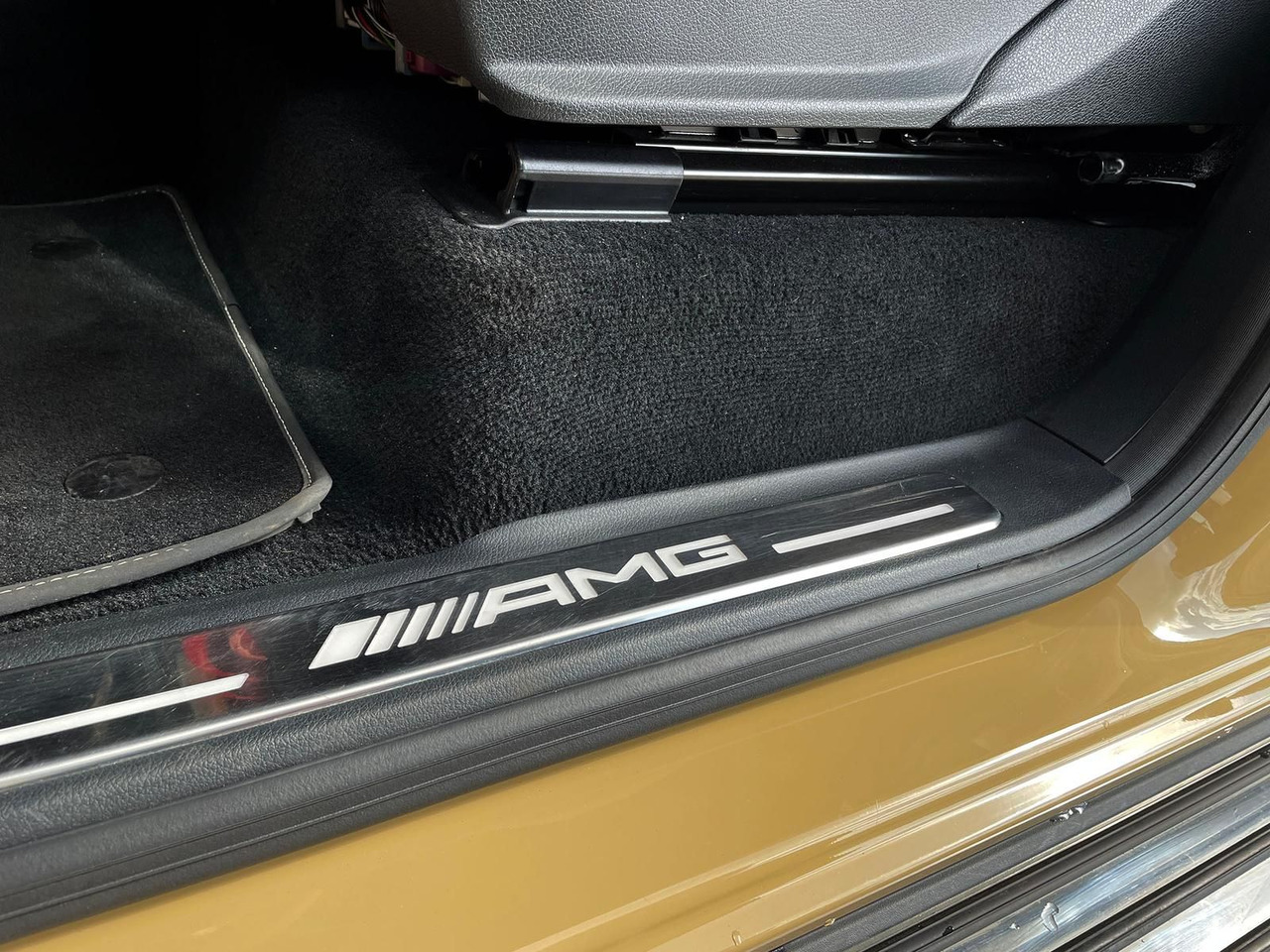 Maastur Mercedes-Benz AMG G 63 4x4² 360° LEDER SHD NIGHT BURMESTER: pilt 41 Maastur Mercedes-Benz AMG G 63 4x4² 360° LEDER SHD NIGHT BURMESTER: pilt 41