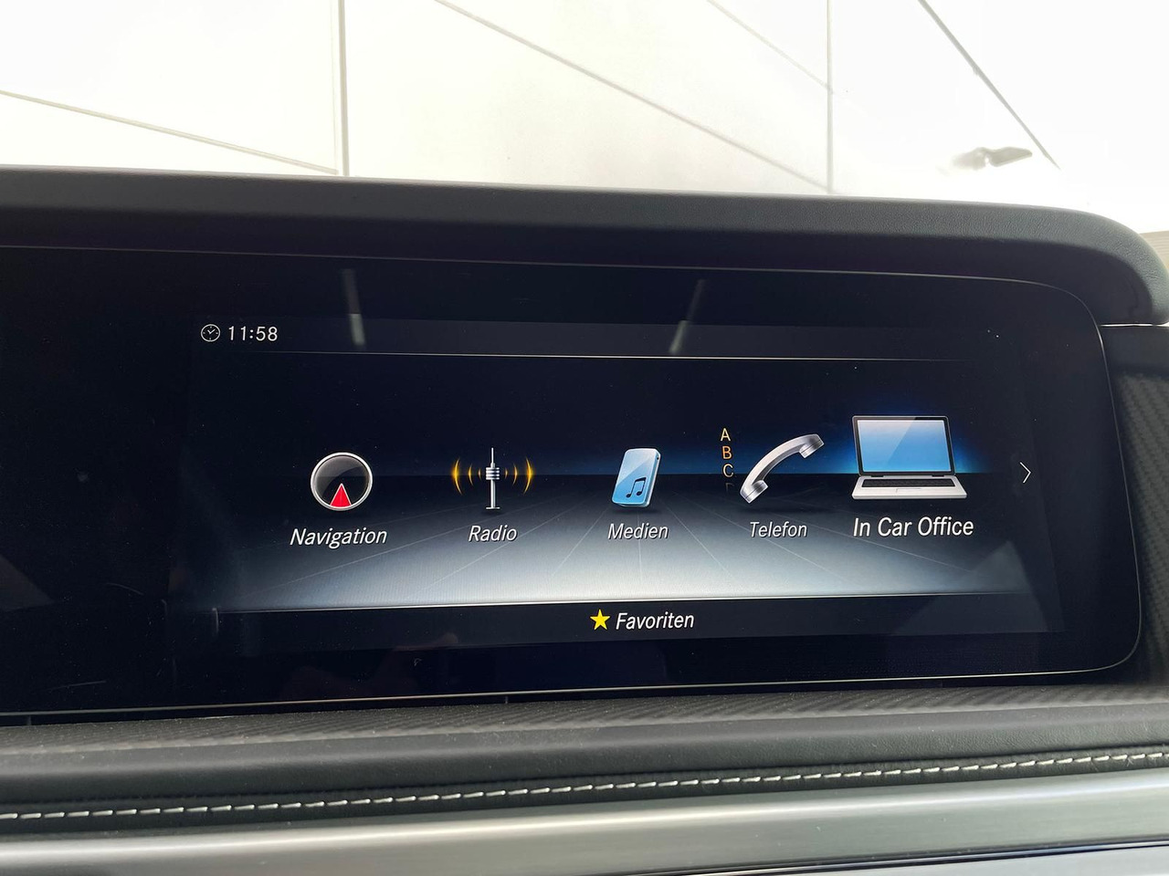 Maastur Mercedes-Benz AMG G 63 4x4² 360° LEDER SHD NIGHT BURMESTER: pilt 32 Maastur Mercedes-Benz AMG G 63 4x4² 360° LEDER SHD NIGHT BURMESTER: pilt 32