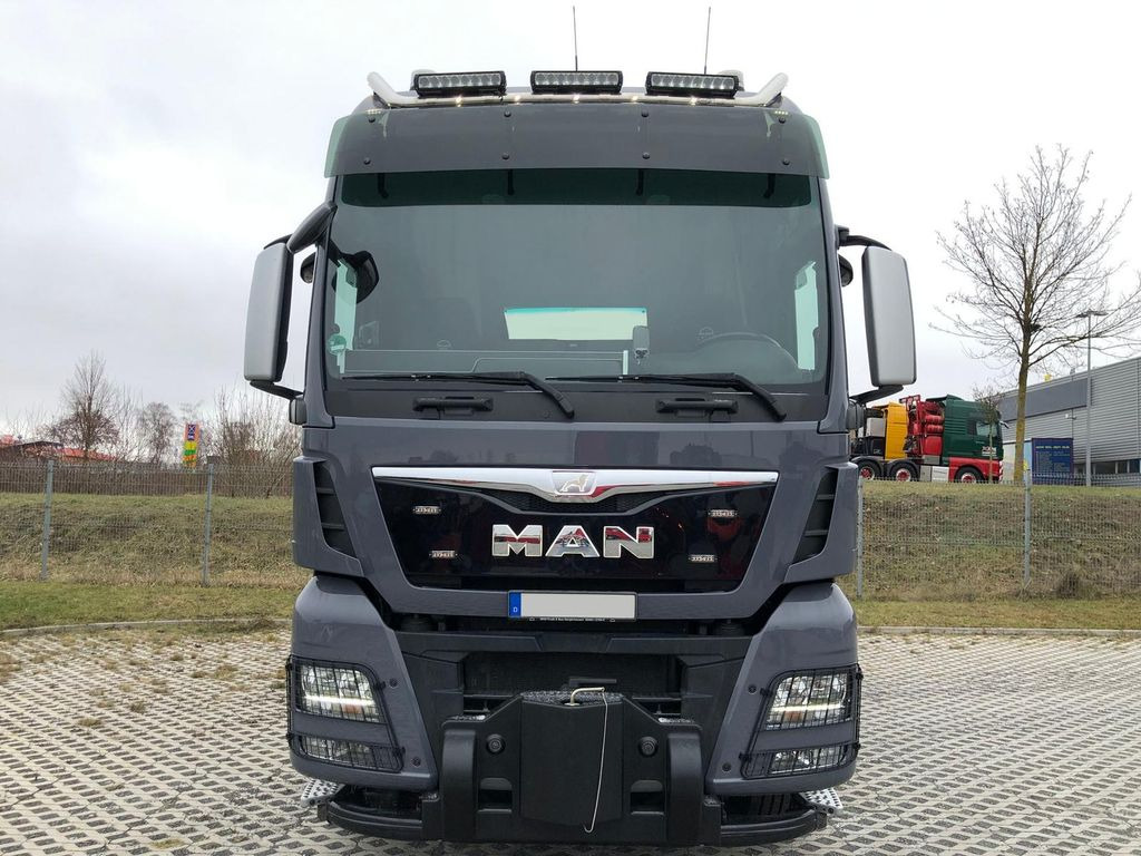 MAN TGX 41.640 8x4 Euro 6,Schwerlast 250t - Sadulveok: pilt 3 MAN TGX 41.640 8x4 Euro 6,Schwerlast 250t - Sadulveok: pilt 3