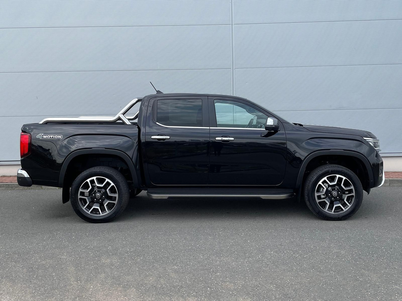 Volkswagen Amarok 3.0 V6 TDI Aventura DOKA 4M LEDER AHK - Maastur: pilt 5 Volkswagen Amarok 3.0 V6 TDI Aventura DOKA 4M LEDER AHK - Maastur: pilt 5