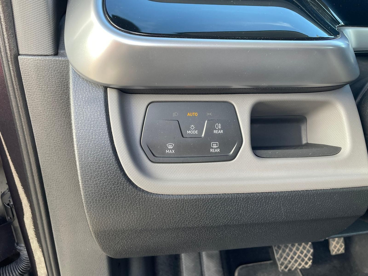Mikrobuss, Elektrikaubik Volkswagen ID.Buzz KW Fahrwerk LM Felgen KLIMA PDC ACC DAB: pilt 36