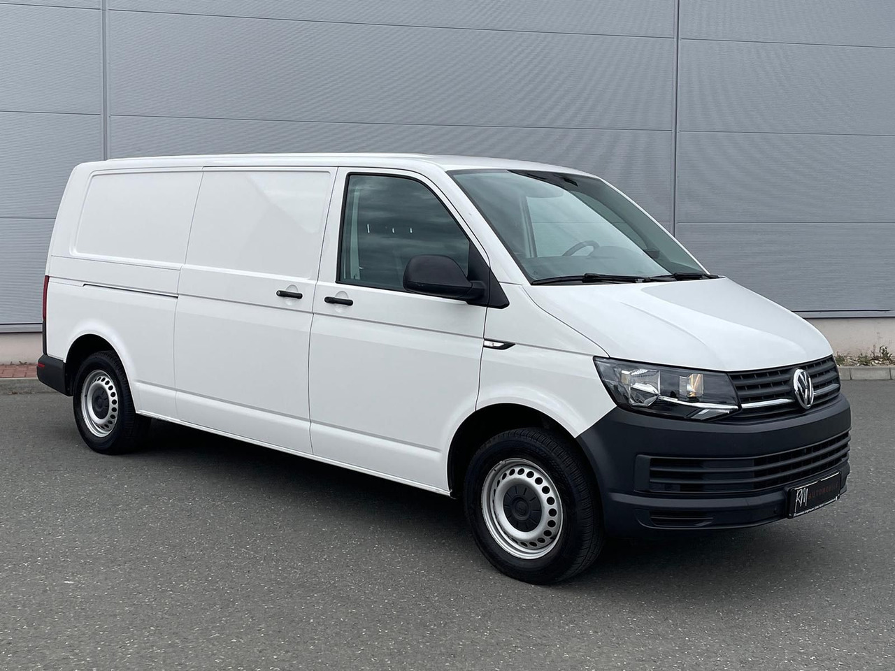 Volkswagen T6 Transporter 2.0 TDI PDC KLIMA - Kaubik: pilt 2 Volkswagen T6 Transporter 2.0 TDI PDC KLIMA - Kaubik: pilt 2