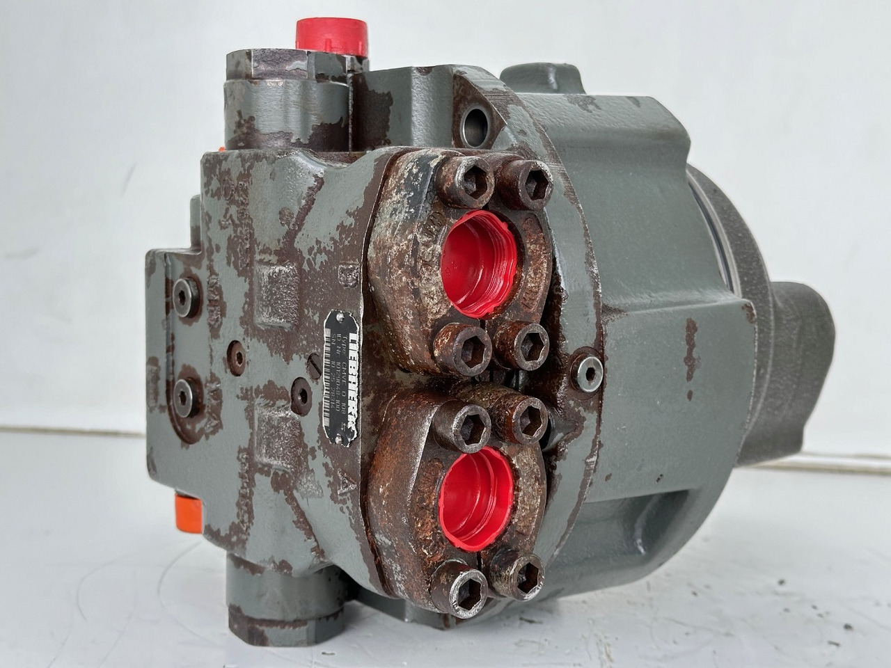 Hüdrauliline mootor - Ehitusmasinad Liebherr Hydraulikeinbaumotor CMVE O 108. ID-Nr.10118562 - ID-Nr.10132610 - ID-Nr.10129048. LOS1916, LOS916, LOS926, R906, R916, R918, R920, R922, R924, R926COMP, R926, R936. #28314#: pilt 8 Hüdrauliline mootor - Ehitusmasinad Liebherr Hydraulikeinbaumotor CMVE O 108. ID-Nr.10118562 - ID-Nr.10132610 - ID-Nr.10129048. LOS1916, LOS916, LOS926, R906, R916, R918, R920, R922, R924, R926COMP, R926, R936. #28314#: pilt 8