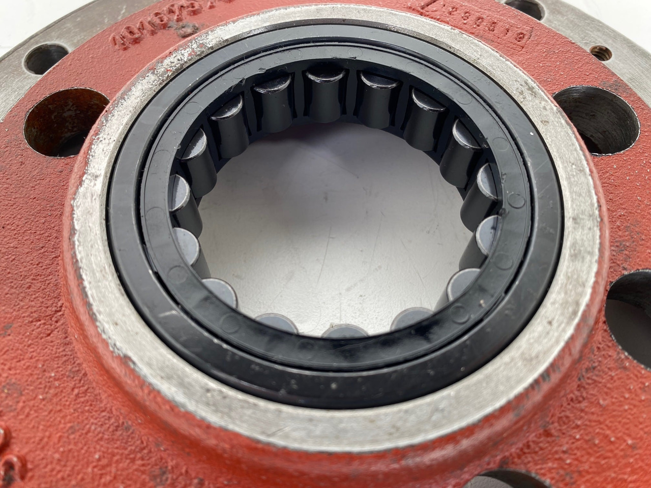 Veomootor - Buldooser Liebherr Lagerflansch ID-Nr.969036801. FAT600E506, FAT600E507.: pilt 7