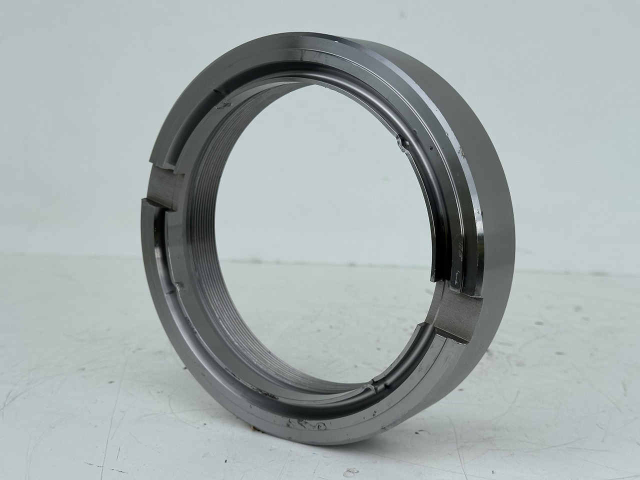 Liebherr Original Nutmutter ID-Nr.9443117 - ID-Nr.944311703. LH110,A974,LOS974,P974,P976,R974,R976,R980,P994,P995,R944,R995. #944311703.31.07# - Pöördemootor - Ehitusmasinad: pilt 3 Liebherr Original Nutmutter ID-Nr.9443117 - ID-Nr.944311703. LH110,A974,LOS974,P974,P976,R974,R976,R980,P994,P995,R944,R995. #944311703.31.07# - Pöördemootor - Ehitusmasinad: pilt 3