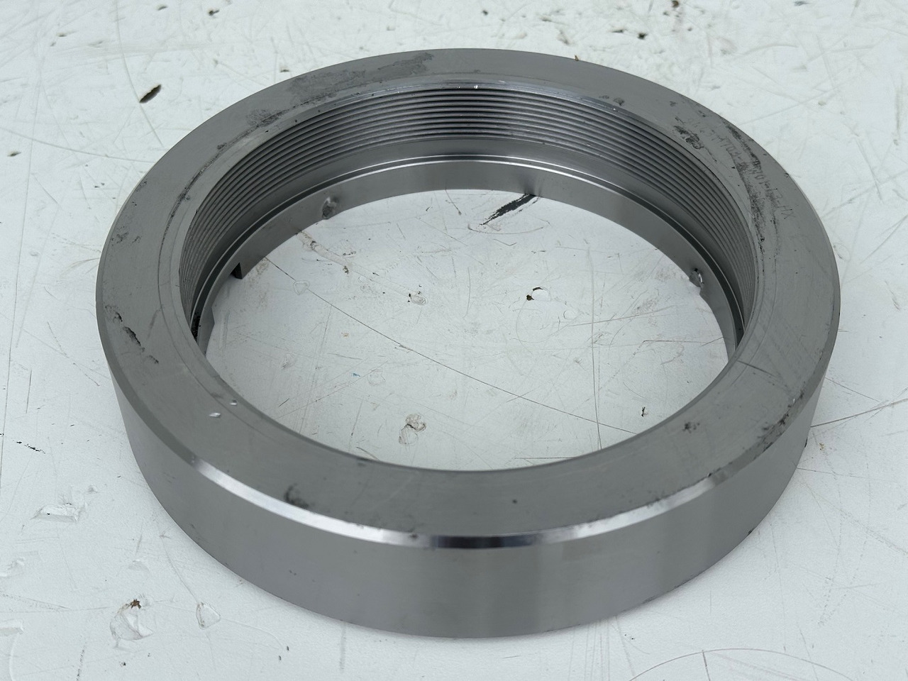 Liebherr Original Nutmutter ID-Nr.9443117 - ID-Nr.944311703. LH110,A974,LOS974,P974,P976,R974,R976,R980,P994,P995,R944,R995. #944311703.31.07# - Pöördemootor - Ehitusmasinad: pilt 2 Liebherr Original Nutmutter ID-Nr.9443117 - ID-Nr.944311703. LH110,A974,LOS974,P974,P976,R974,R976,R980,P994,P995,R944,R995. #944311703.31.07# - Pöördemootor - Ehitusmasinad: pilt 2