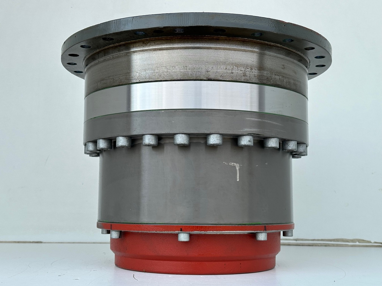 Liebherr Planeteneinschubgetriebe ID-Nr.90026324. 195HC-LH6/12, LH250EC-B, LH270EC-B, LH285EB-B, LH340EC-B, LH380EC-B. #90026324.159-0372# - Käigukast ja varuosad - Muu seadmestik: pilt 3 Liebherr Planeteneinschubgetriebe ID-Nr.90026324. 195HC-LH6/12, LH250EC-B, LH270EC-B, LH285EB-B, LH340EC-B, LH380EC-B. #90026324.159-0372# - Käigukast ja varuosad - Muu seadmestik: pilt 3