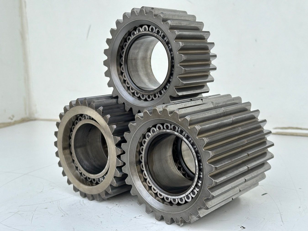 Liebherr Planetenrad ID-Nr.90024935. FAT400P112 - FAT400P130 - FAT400P139. R926, R928, R930, R934, R936, R938, R940, R944, R946, R950 T. #0992#0792# - Jõuülekanne - Ehitusmasinad: pilt 1 Liebherr Planetenrad ID-Nr.90024935. FAT400P112 - FAT400P130 - FAT400P139. R926, R928, R930, R934, R936, R938, R940, R944, R946, R950 T. #0992#0792# - Jõuülekanne - Ehitusmasinad: pilt 1