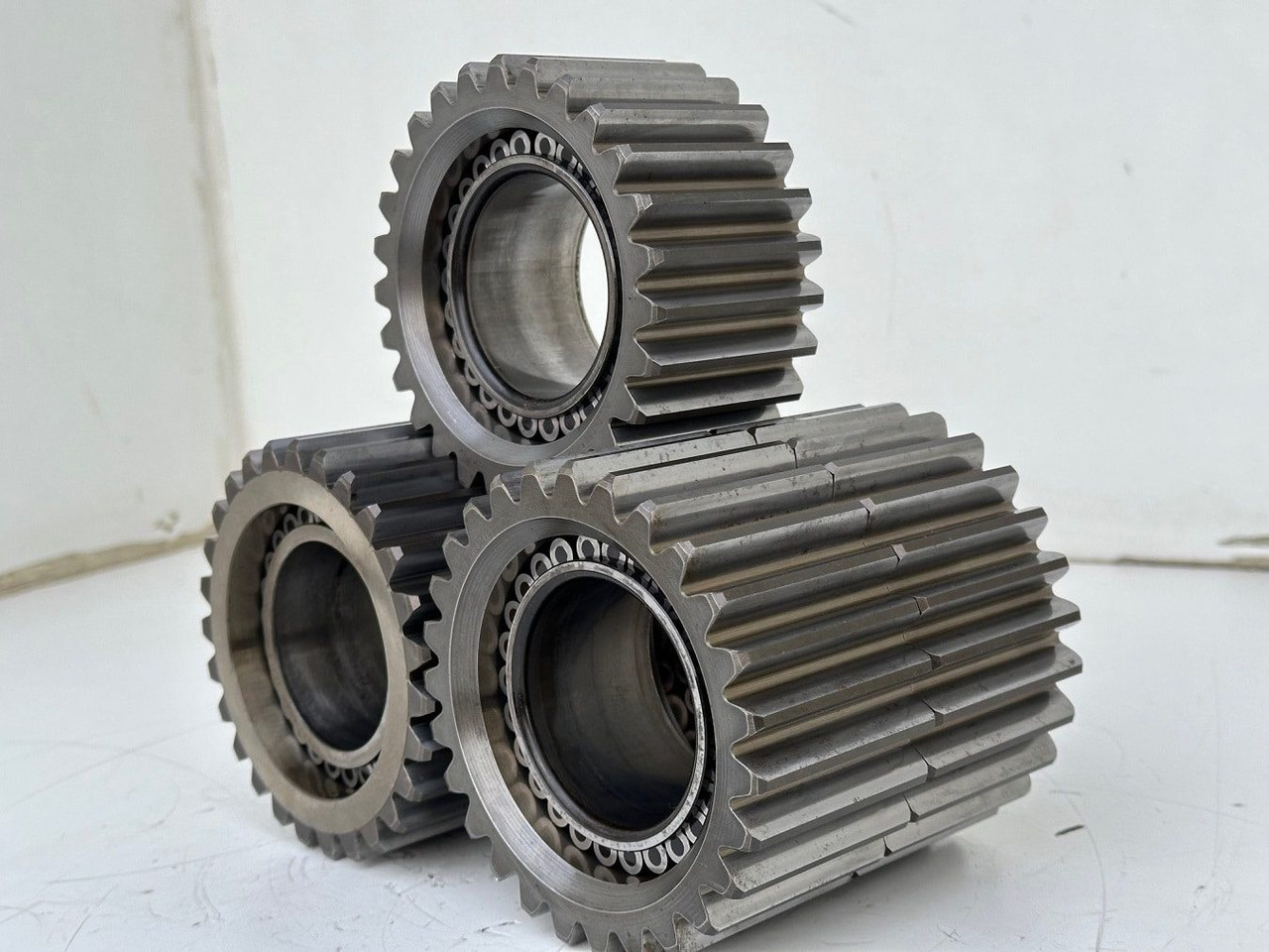 Liebherr Planetenrad ID-Nr.90024935. FAT400P112 - FAT400P130 - FAT400P139. R926, R928, R930, R934, R936, R938, R940, R944, R946, R950 T. #0992#0792# - Jõuülekanne - Ehitusmasinad: pilt 2 Liebherr Planetenrad ID-Nr.90024935. FAT400P112 - FAT400P130 - FAT400P139. R926, R928, R930, R934, R936, R938, R940, R944, R946, R950 T. #0992#0792# - Jõuülekanne - Ehitusmasinad: pilt 2