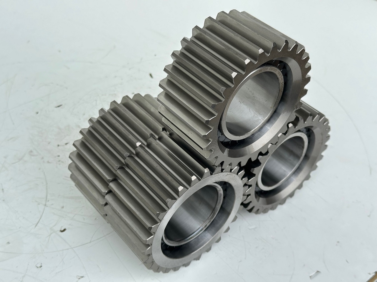 Liebherr Planetenrad ID-Nr.90024935. FAT400P112 - FAT400P130 - FAT400P139. R926, R928, R930, R934, R936, R938, R940, R944, R946, R950 T. #90024935.20.02# - Jõuülekanne - Ehitusmasinad: pilt 2 Liebherr Planetenrad ID-Nr.90024935. FAT400P112 - FAT400P130 - FAT400P139. R926, R928, R930, R934, R936, R938, R940, R944, R946, R950 T. #90024935.20.02# - Jõuülekanne - Ehitusmasinad: pilt 2