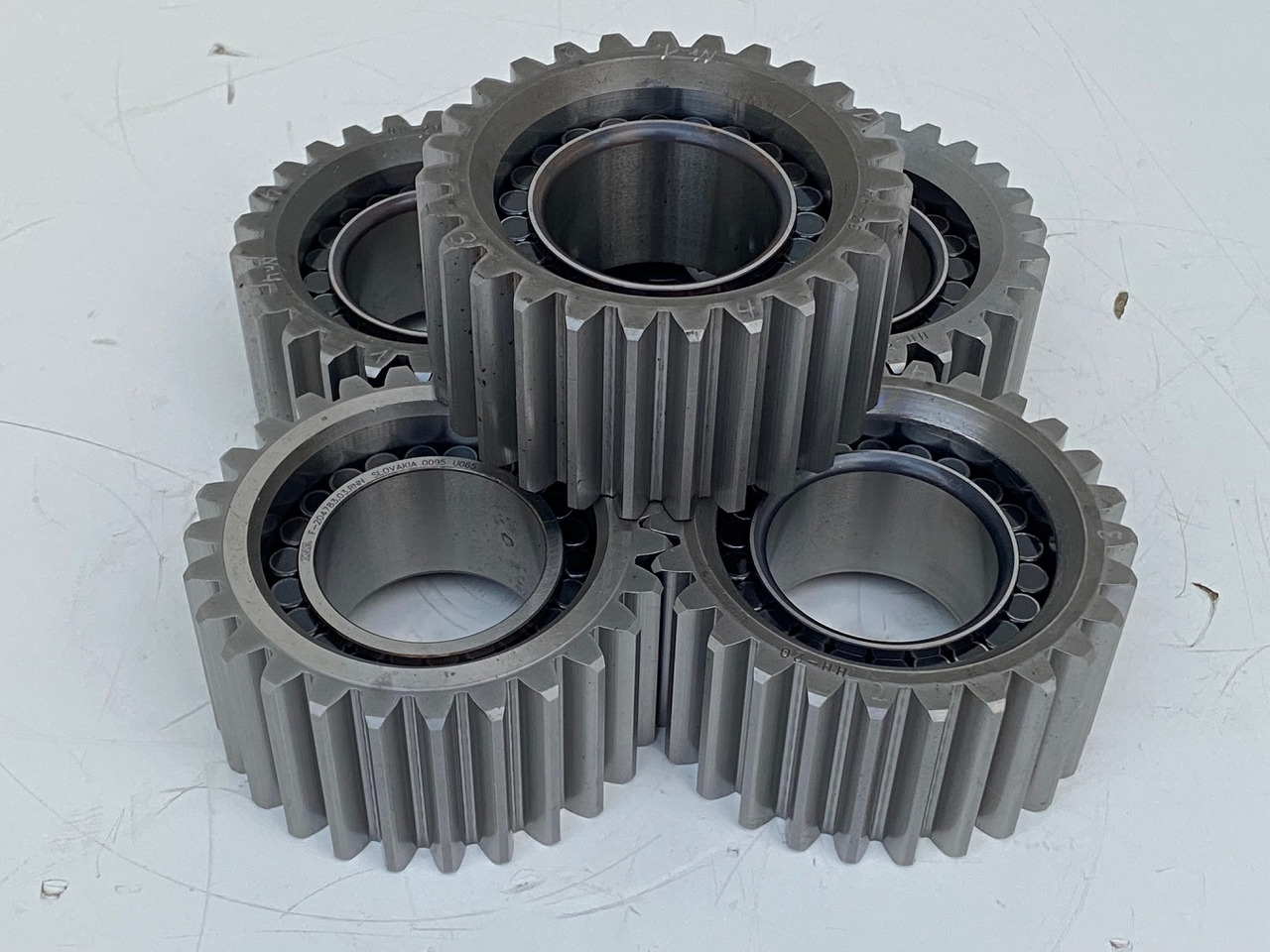 Liebherr Planetenrad ID-Nr.90205840. FAT350P126 - FAT350P138. R920 - R922 - R924 - R925 - R926 - R930 T. #PL24.02.2# - Veomootor - Ehitusmasinad: pilt 1 Liebherr Planetenrad ID-Nr.90205840. FAT350P126 - FAT350P138. R920 - R922 - R924 - R925 - R926 - R930 T. #PL24.02.2# - Veomootor - Ehitusmasinad: pilt 1