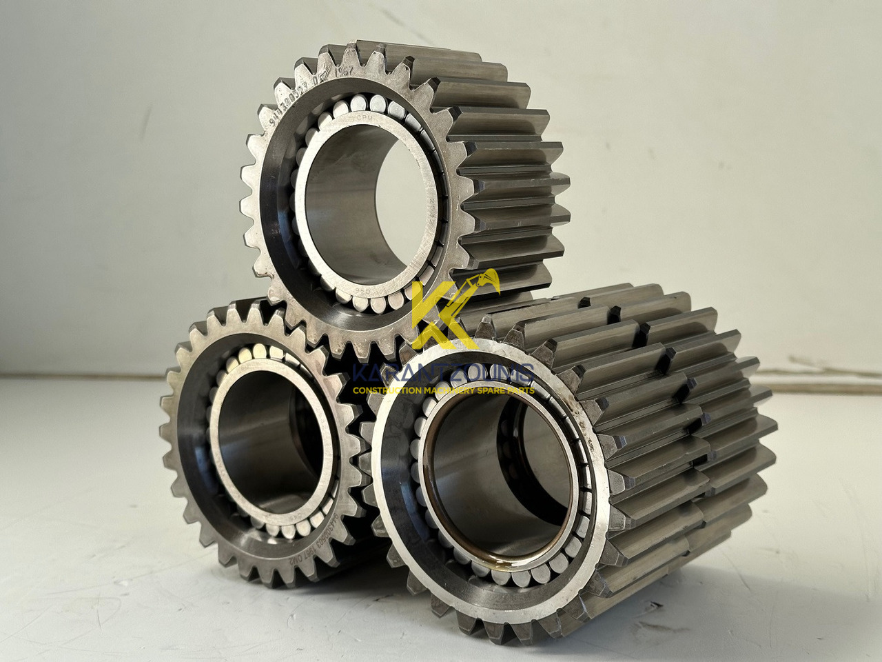 Liebherr Planetenrad ID-Nr.9443004 - ID-Nr.944300403. FAT400-FAT400/018-FAT400P018-FAT400P063-FAT400P073-FAT400P092. R934 IND,R906,R914,R916,R922,R924,R932,R934,R936,R942,R944. #944300503.18.12# - Veomootor - Lintekskavaator: pilt 1 Liebherr Planetenrad ID-Nr.9443004 - ID-Nr.944300403. FAT400-FAT400/018-FAT400P018-FAT400P063-FAT400P073-FAT400P092. R934 IND,R906,R914,R916,R922,R924,R932,R934,R936,R942,R944. #944300503.18.12# - Veomootor - Lintekskavaator: pilt 1