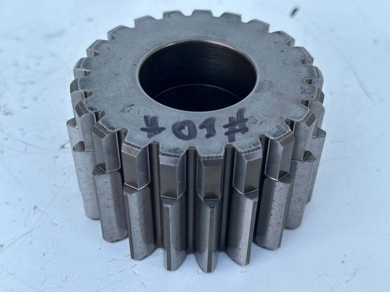 Liebherr Sonnenrad ID-Nr.90002821. FAT400P112, FAT400P130, FAT400P139. R926, R928, R930, R934, R936, R938, R940, R944, R946, R950 T. #01.51139# - Jõuülekanne - Ehitusmasinad: pilt 1 Liebherr Sonnenrad ID-Nr.90002821. FAT400P112, FAT400P130, FAT400P139. R926, R928, R930, R934, R936, R938, R940, R944, R946, R950 T. #01.51139# - Jõuülekanne - Ehitusmasinad: pilt 1