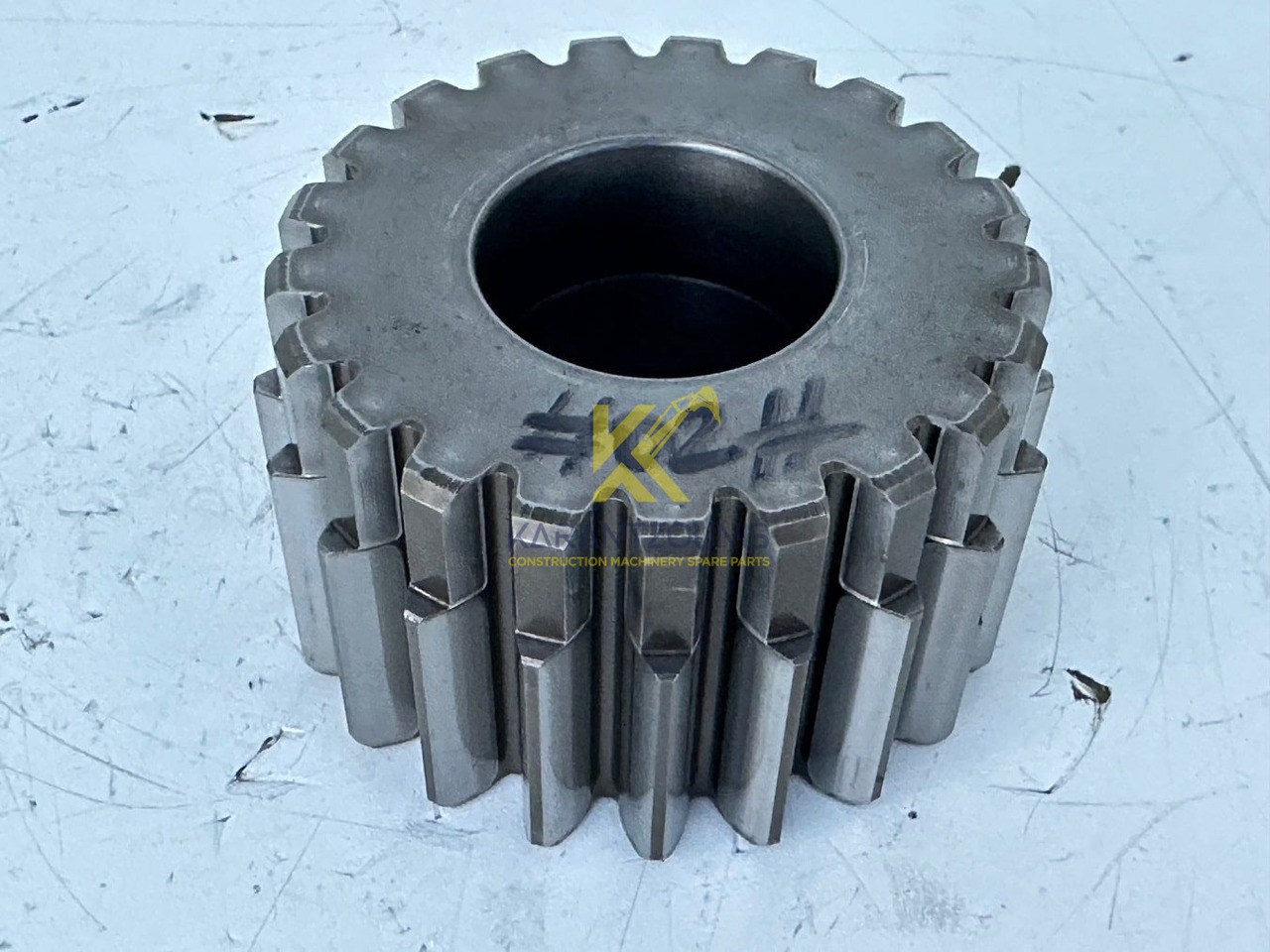 Liebherr Sonnenrad ID-Nr.90002821. FAT400P112, FAT400P130, FAT400P139. R926, R928, R930, R934, R936, R938, R940, R944, R946, R950 T. #02.51139# - Veomootor - Ehitusmasinad: pilt 1 Liebherr Sonnenrad ID-Nr.90002821. FAT400P112, FAT400P130, FAT400P139. R926, R928, R930, R934, R936, R938, R940, R944, R946, R950 T. #02.51139# - Veomootor - Ehitusmasinad: pilt 1