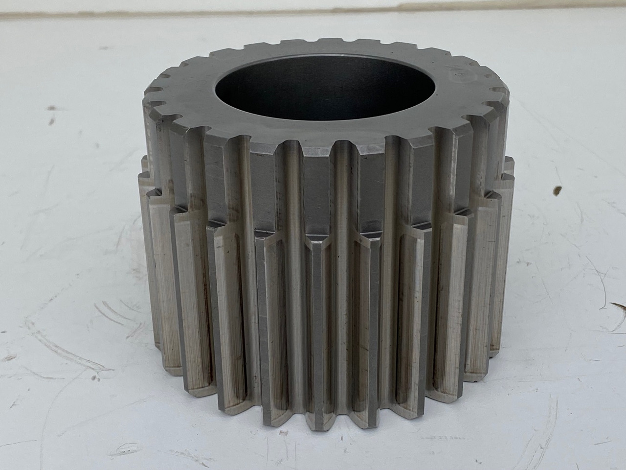 Liebherr Sonnenrad ID-Nr.90008842. FAT450P089, FAT450P091, FAT450P123, FAT450P135. - Veomootor - Lintekskavaator: pilt 1 Liebherr Sonnenrad ID-Nr.90008842. FAT450P089, FAT450P091, FAT450P123, FAT450P135. - Veomootor - Lintekskavaator: pilt 1