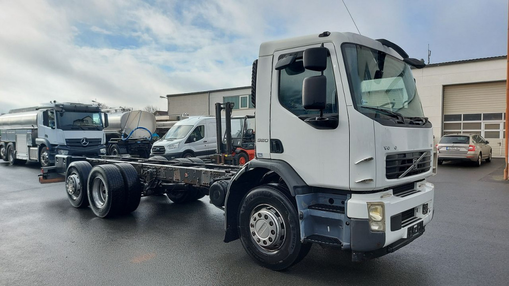 Volvo FE 320 (Nr. 4979) - Kabiinišassiiga veoauto: pilt 1 Volvo FE 320 (Nr. 4979) - Kabiinišassiiga veoauto: pilt 1