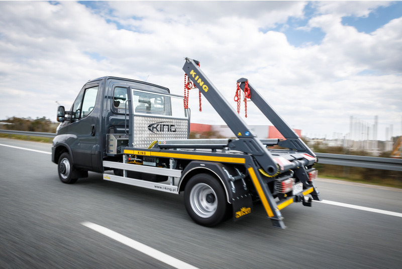 Iveco Daily 70C18 + KING Bramowiec / Skiploader / Absetzkipper - Nöörtõstukiga veoauto: pilt 3 Iveco Daily 70C18 + KING Bramowiec / Skiploader / Absetzkipper - Nöörtõstukiga veoauto: pilt 3