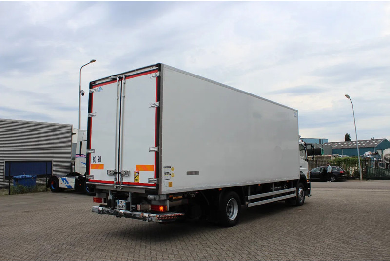 Mercedes-Benz Axor 1829 * MANAUL * EURO5 * 4X2 * CARRIER SUPRA 850 * - Külmutiga veoauto: pilt 4 Mercedes-Benz Axor 1829 * MANAUL * EURO5 * 4X2 * CARRIER SUPRA 850 * - Külmutiga veoauto: pilt 4