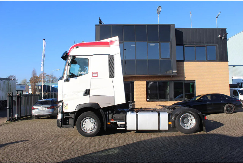 Renault T520 * RETARDER * 4X2 * HYDRAILIC * - Sadulveok: pilt 2 Renault T520 * RETARDER * 4X2 * HYDRAILIC * - Sadulveok: pilt 2