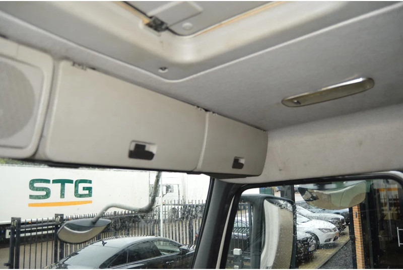 Külmutiga veoauto Volvo FM 370 * EURO5 * CARRIER SUPRA 950 SILENT * 6X2 *: pilt 19