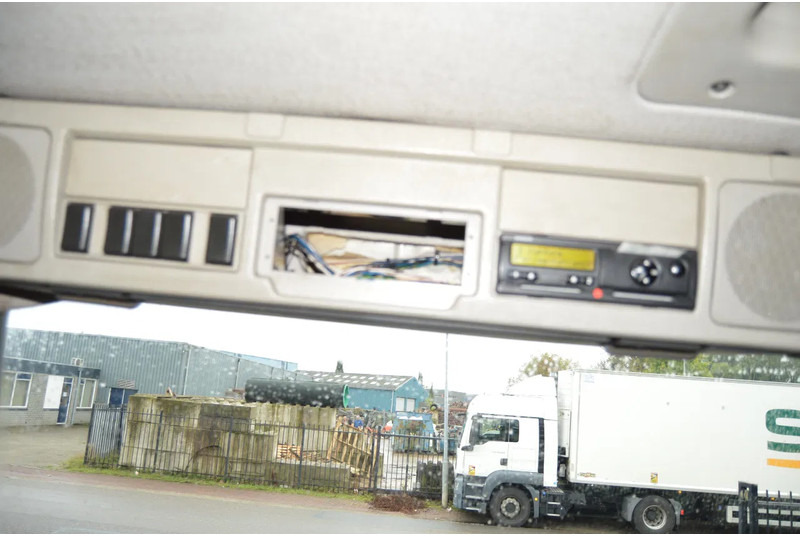 Külmutiga veoauto Volvo FM 370 * EURO5 * CARRIER SUPRA 950 SILENT * 6X2 *: pilt 20