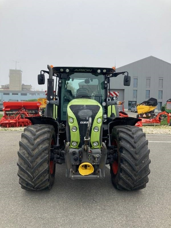 Claas Arion 630 - Traktor: pilt 2 Claas Arion 630 - Traktor: pilt 2