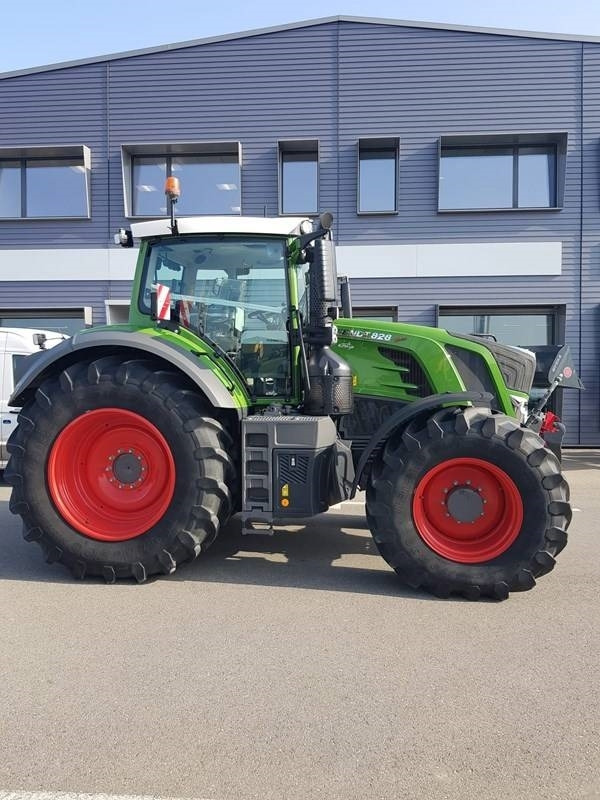Fendt 828 Vario Profi Plus - Traktor: pilt 4 Fendt 828 Vario Profi Plus - Traktor: pilt 4