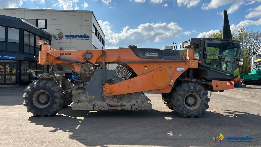 Wirtgen WR2400 - Asfaldimasin: pilt 1 Wirtgen WR2400 - Asfaldimasin: pilt 1