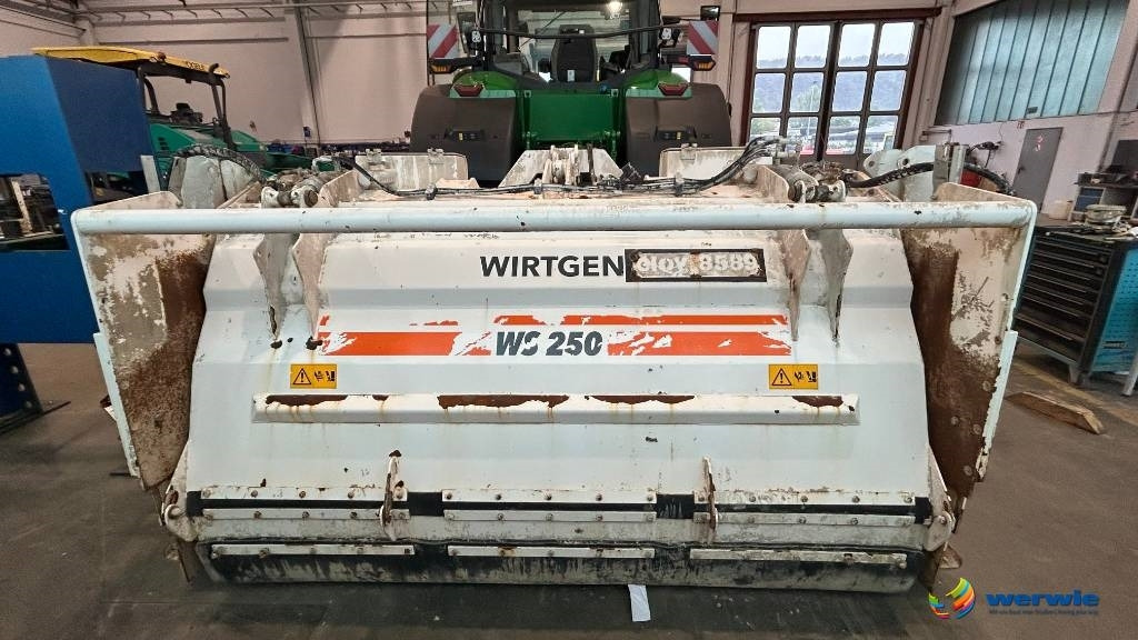 Wirtgen WS 250 - Asfaldimasin: pilt 2 Wirtgen WS 250 - Asfaldimasin: pilt 2
