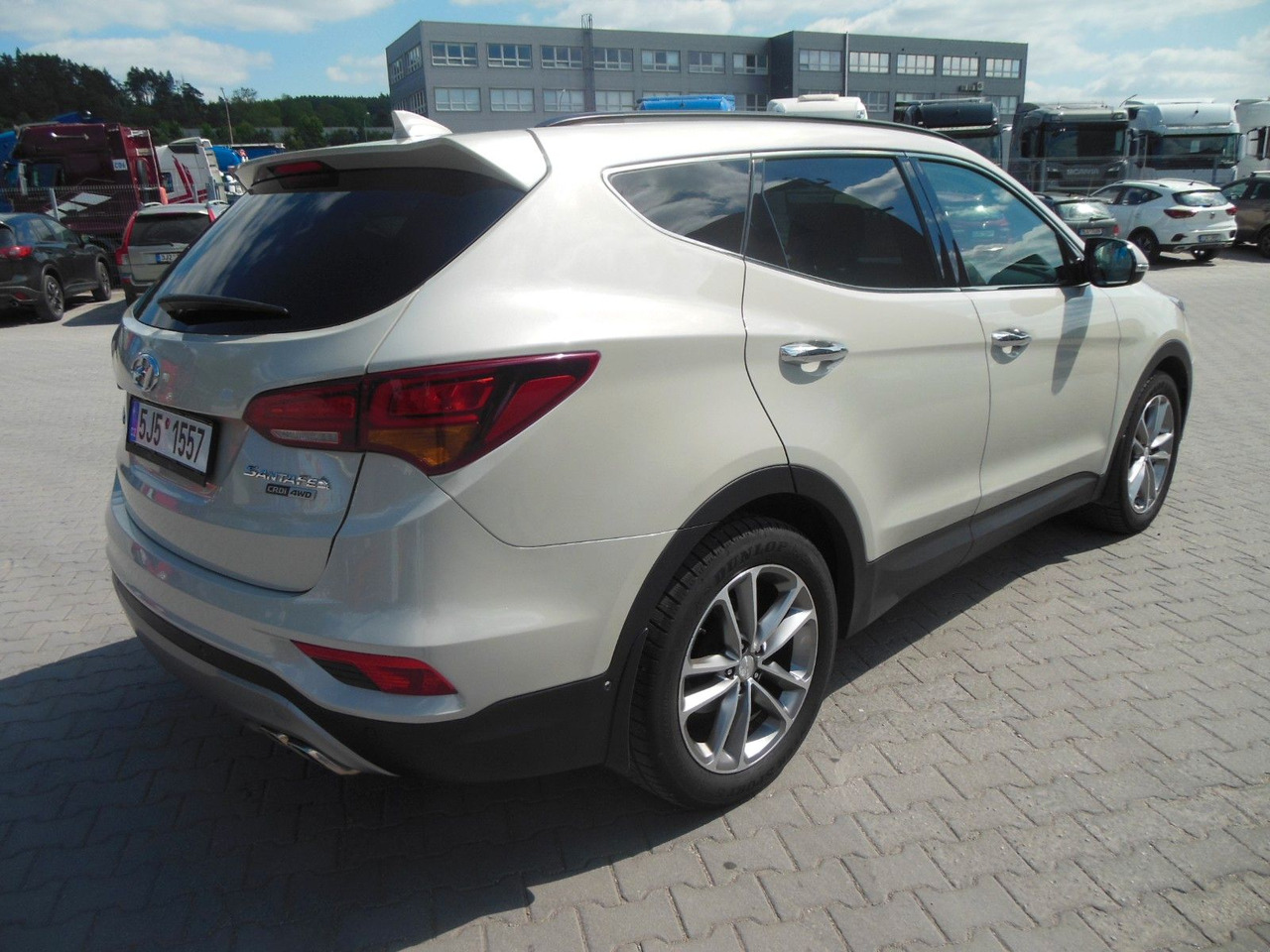Hyundai Santa Fe 2,2 CRDi, 4WD, Automatic, Leder, Panora - Maastur: pilt 3 Hyundai Santa Fe 2,2 CRDi, 4WD, Automatic, Leder, Panora - Maastur: pilt 3