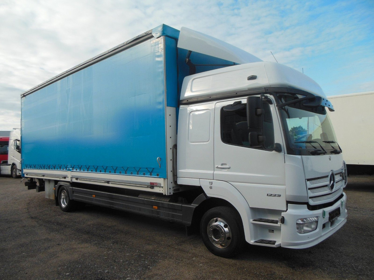 Mercedes-Benz 1223 ATEGO, GARANTI 12/2027, TOP, WIE NEUE!!! - Tent veoauto: pilt 2 Mercedes-Benz 1223 ATEGO, GARANTI 12/2027, TOP, WIE NEUE!!! - Tent veoauto: pilt 2