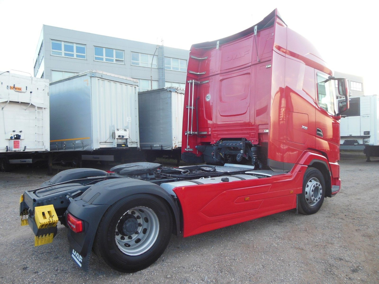 DAF XG 480, KIPPHYDRAULIK, STANDKLIMA, WIE NEUE!!! - Sadulveok: pilt 3 DAF XG 480, KIPPHYDRAULIK, STANDKLIMA, WIE NEUE!!! - Sadulveok: pilt 3